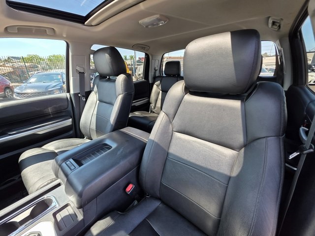 2017 Toyota Tundra SR5 photo 19