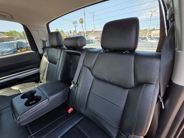2017 Toyota Tundra SR5 photo 21