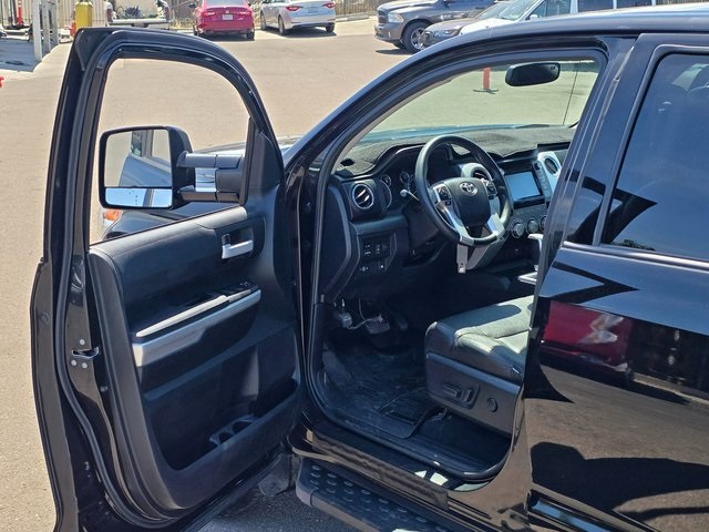 2017 Toyota Tundra SR5 photo 41