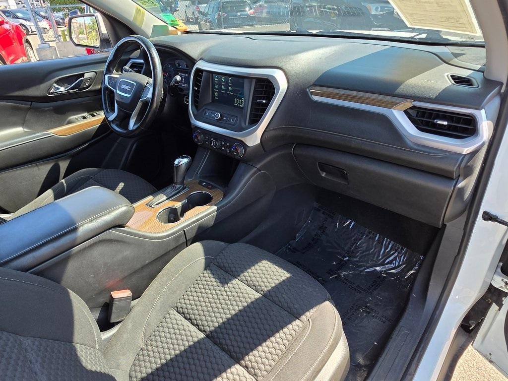 2017 Gmc Acadia SLE photo 8