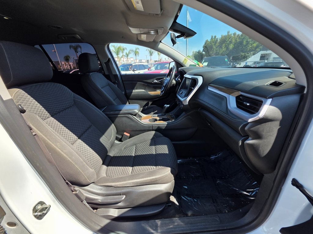 2017 Gmc Acadia SLE photo 9