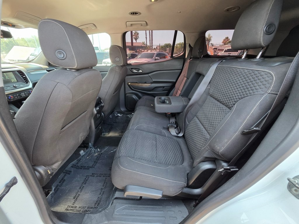 2017 Gmc Acadia SLE photo 18
