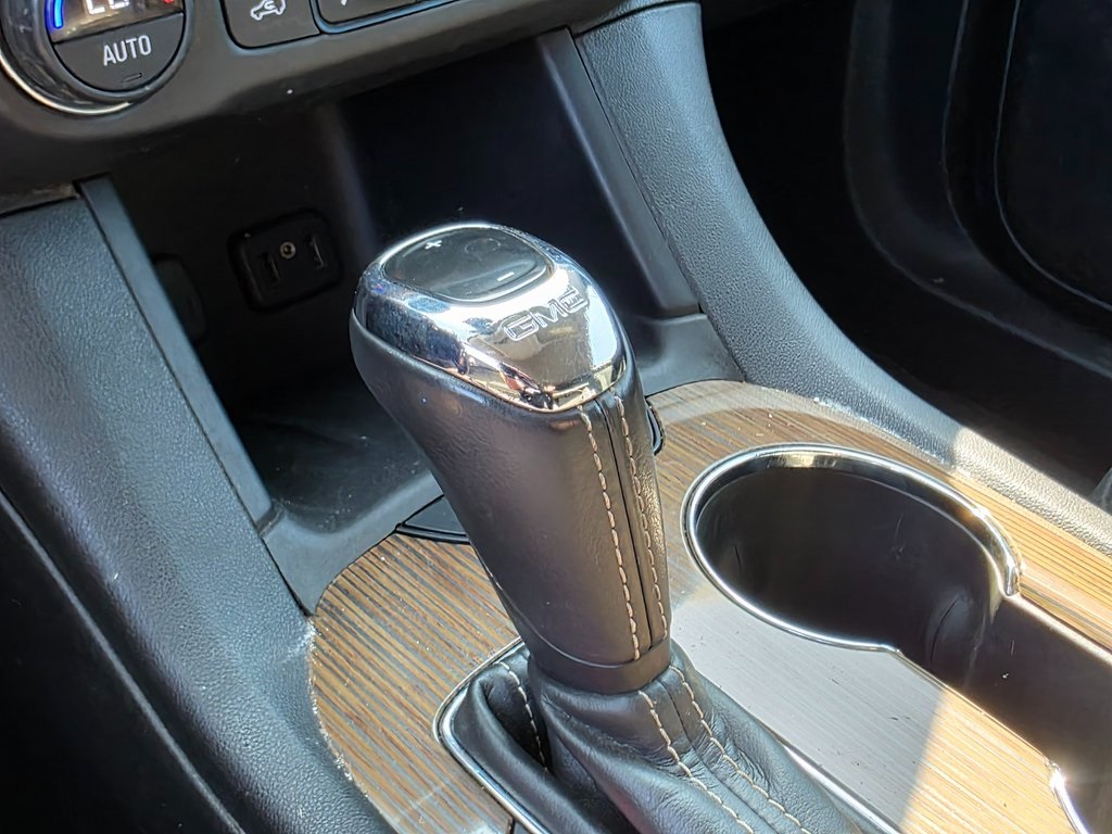 2017 Gmc Acadia SLE photo 33