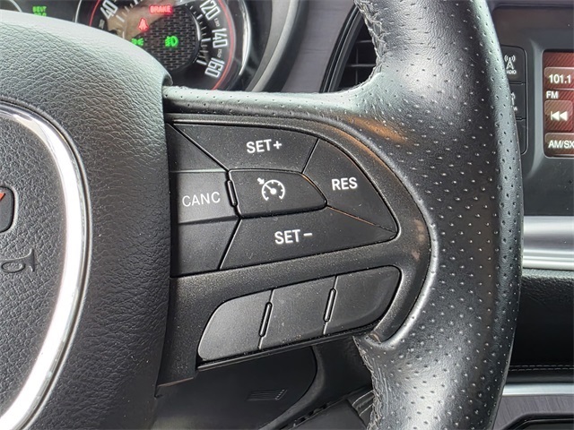 2017 Dodge Challenger R/T photo 22