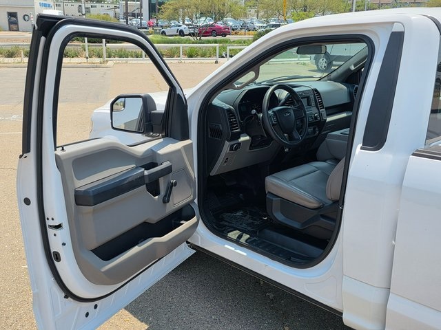2017 Ford F-150 XL photo 30