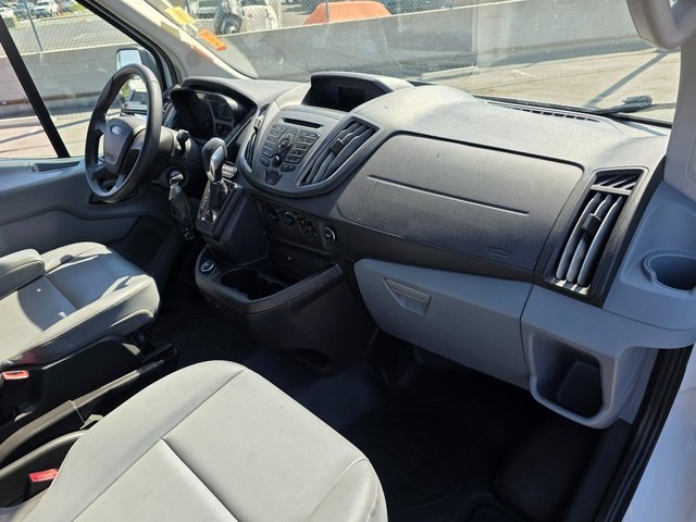 2017 Ford Transit XL photo 4