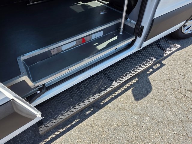 2017 Ford Transit XL photo 11