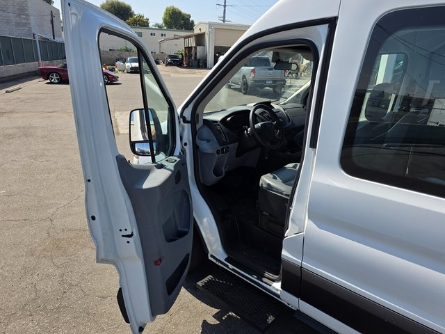 2017 Ford Transit XL photo 30