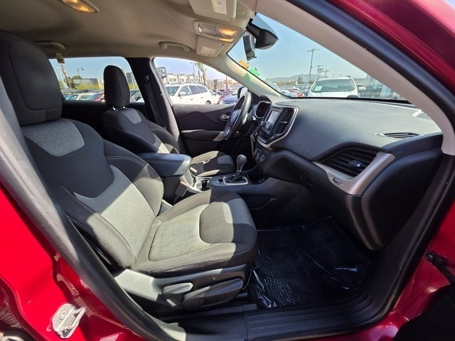 2017 Jeep Cherokee Altitude photo 7