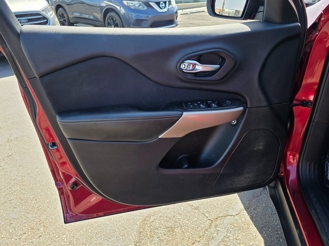 2017 Jeep Cherokee Altitude photo 18
