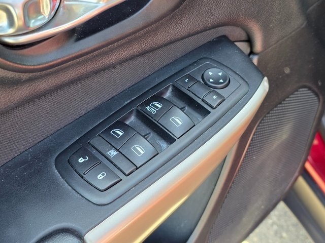2017 Jeep Cherokee Altitude photo 19