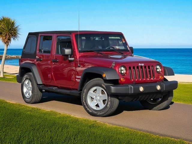 2013 Jeep Wrangler Unlimited Sport photo 2