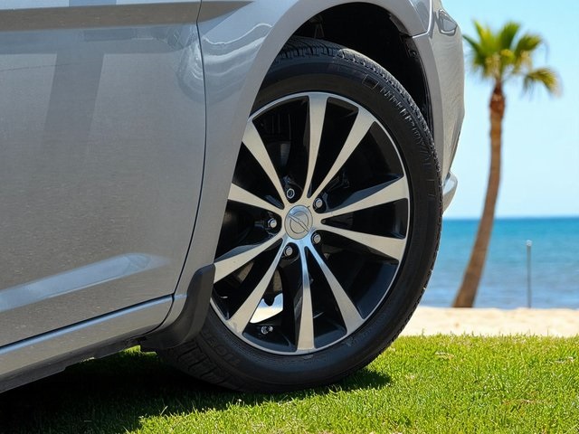 2014 Chrysler 200 S photo 9