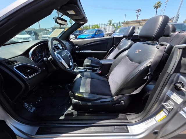 2014 Chrysler 200 S photo 18