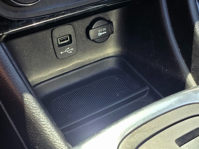 2014 Chrysler 200 S photo 33