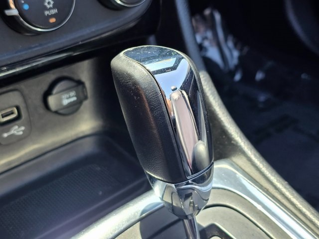 2014 Chrysler 200 S photo 34