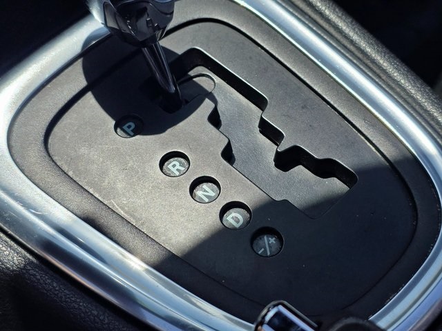 2014 Chrysler 200 S photo 35