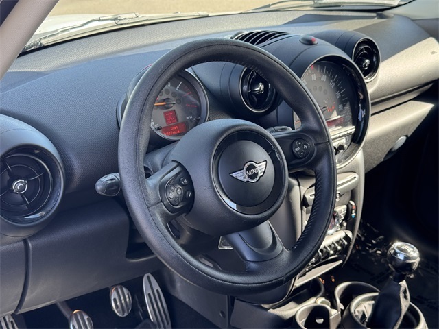2015 Mini Countryman S ALL4 photo 15
