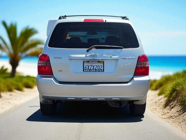 2003 Toyota Highlander photo 4