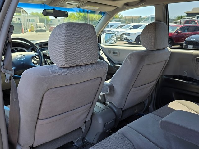 2003 Toyota Highlander photo 17