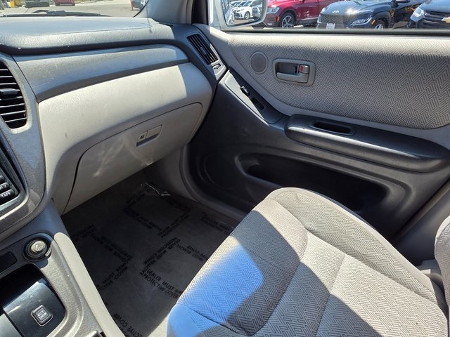 2003 Toyota Highlander photo 25