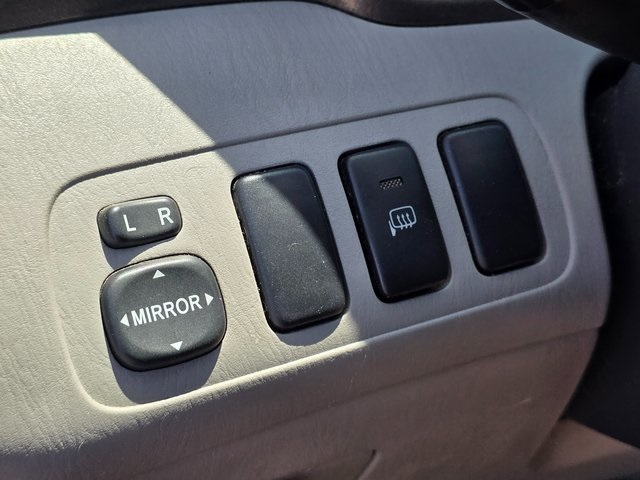 2003 Toyota Highlander photo 32