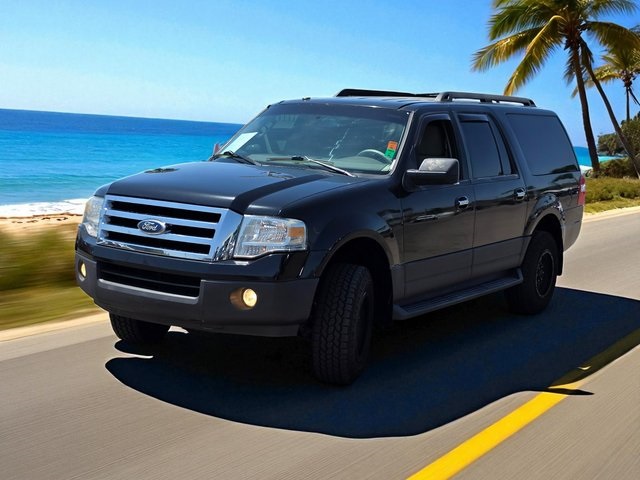 2011 Ford Expedition EL XL photo 4