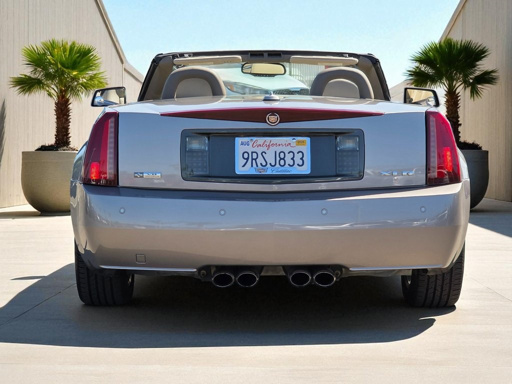 2004 Cadillac XLR photo 9