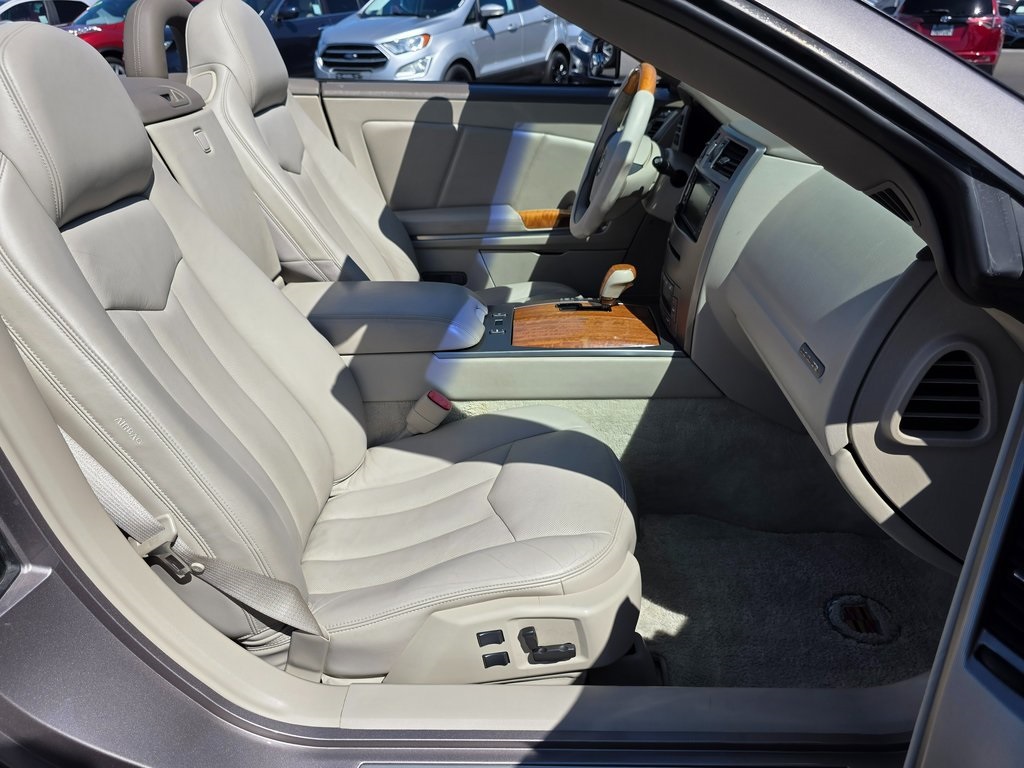 2004 Cadillac XLR photo 19
