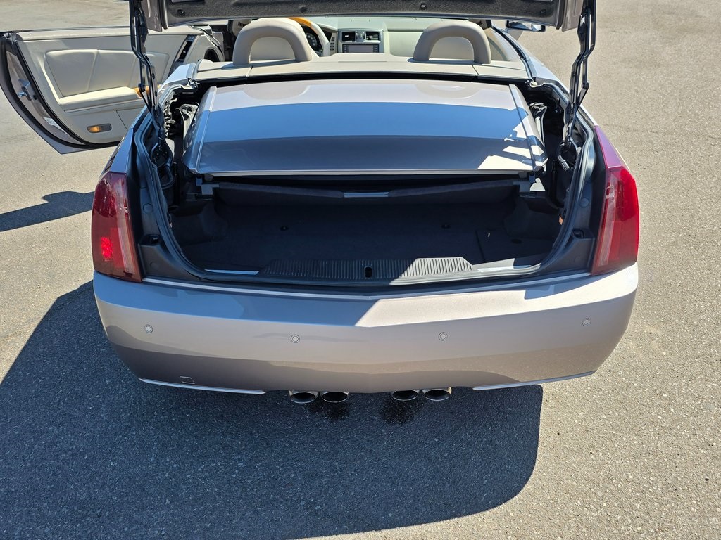 2004 Cadillac XLR photo 24
