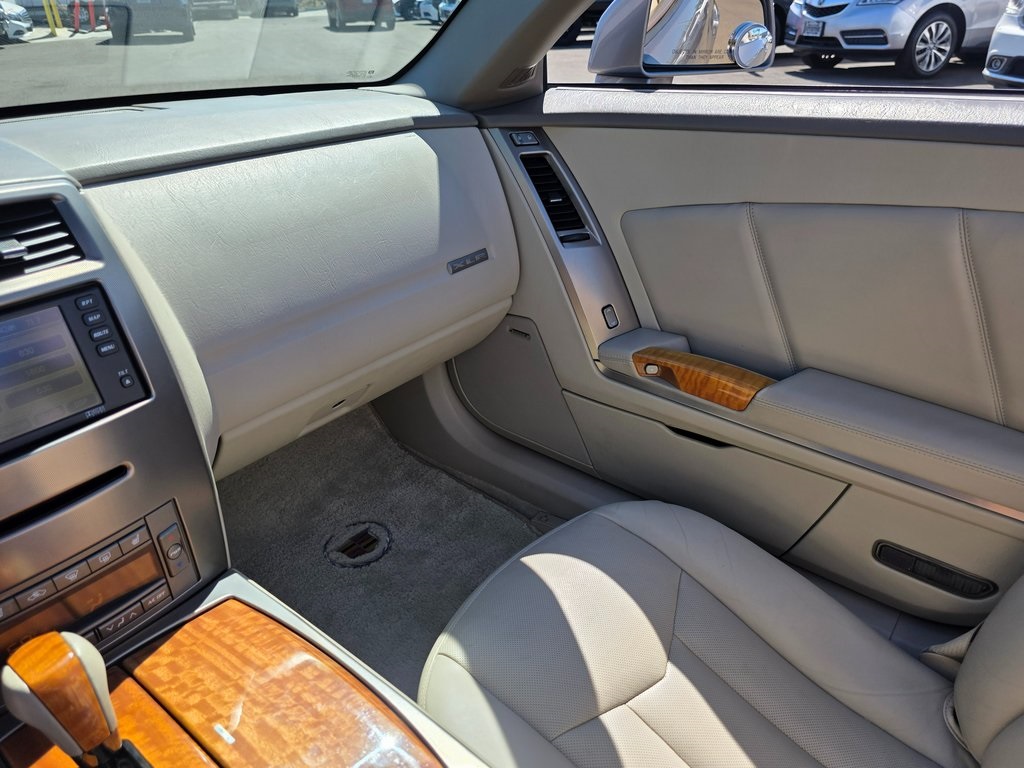2004 Cadillac XLR photo 35