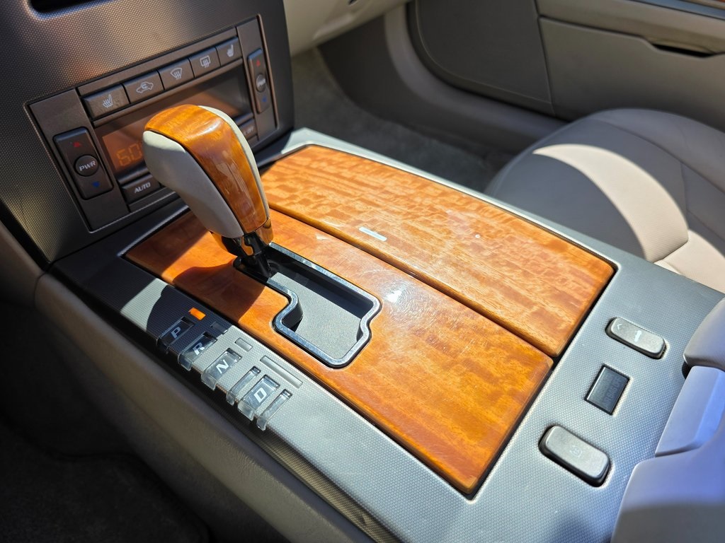 2004 Cadillac XLR photo 36