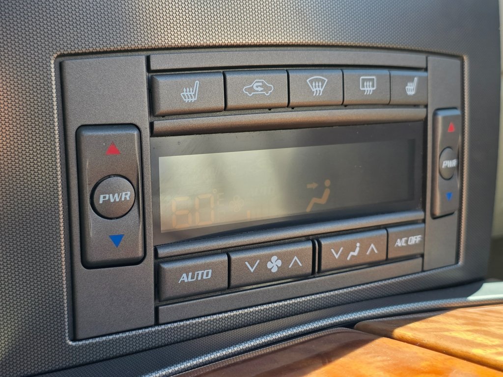 2004 Cadillac XLR photo 39
