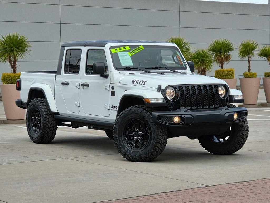 2021 Jeep Gladiator Willys photo 2