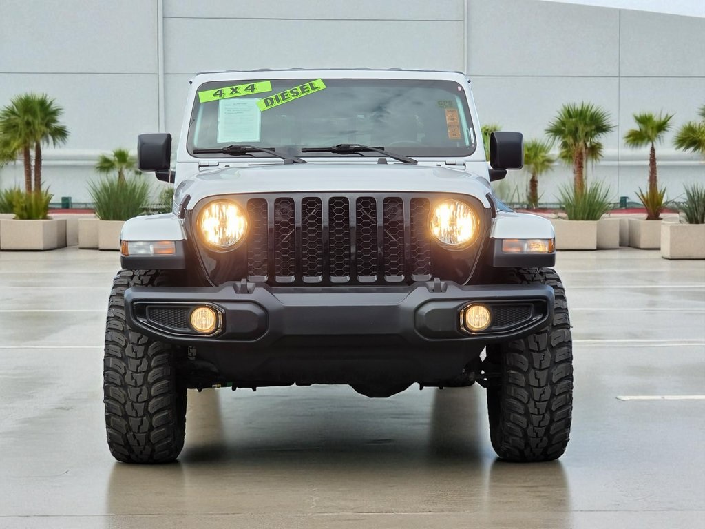 2021 Jeep Gladiator Willys photo 3