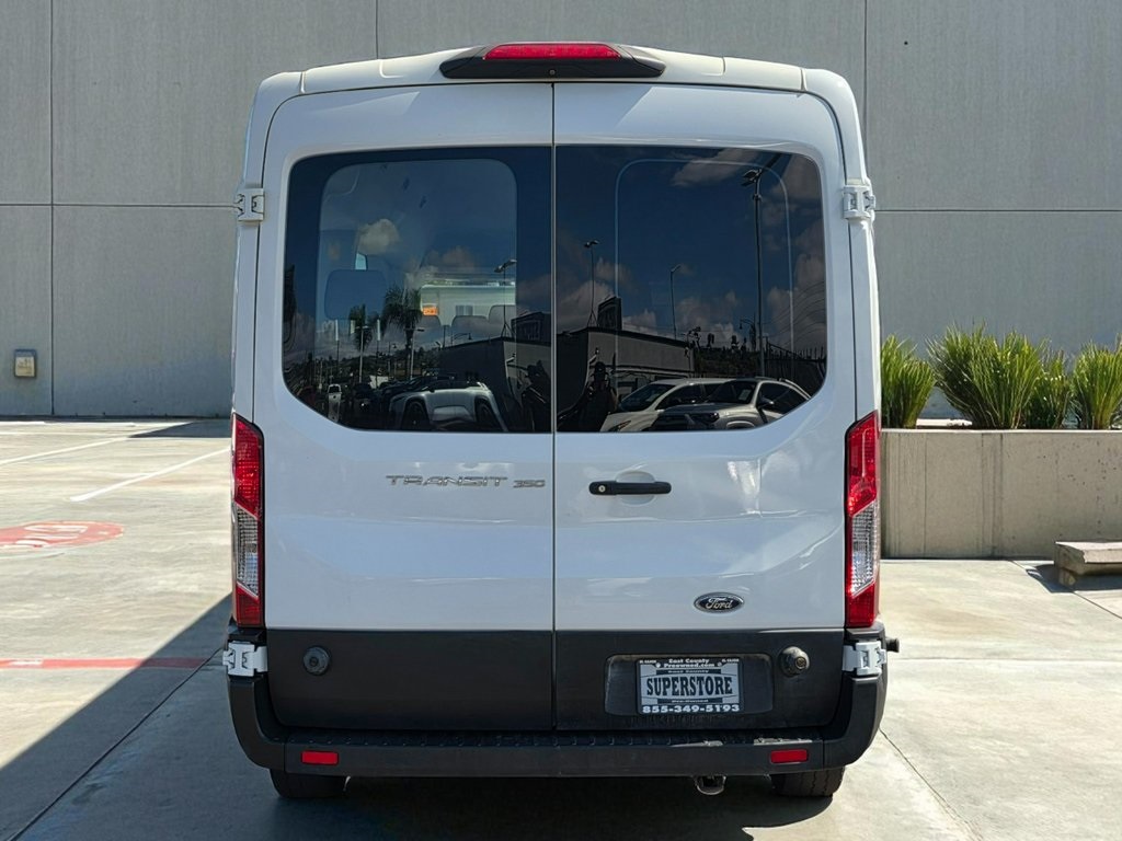 2019 Ford Transit Passenger XLT photo 4
