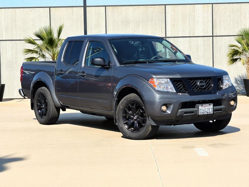2020 Nissan Frontier SV photo 2