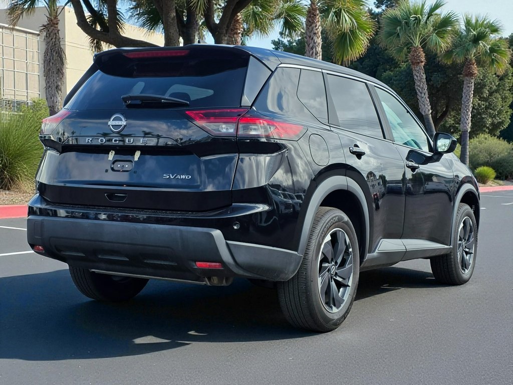 2024 Nissan Rogue SV photo 2