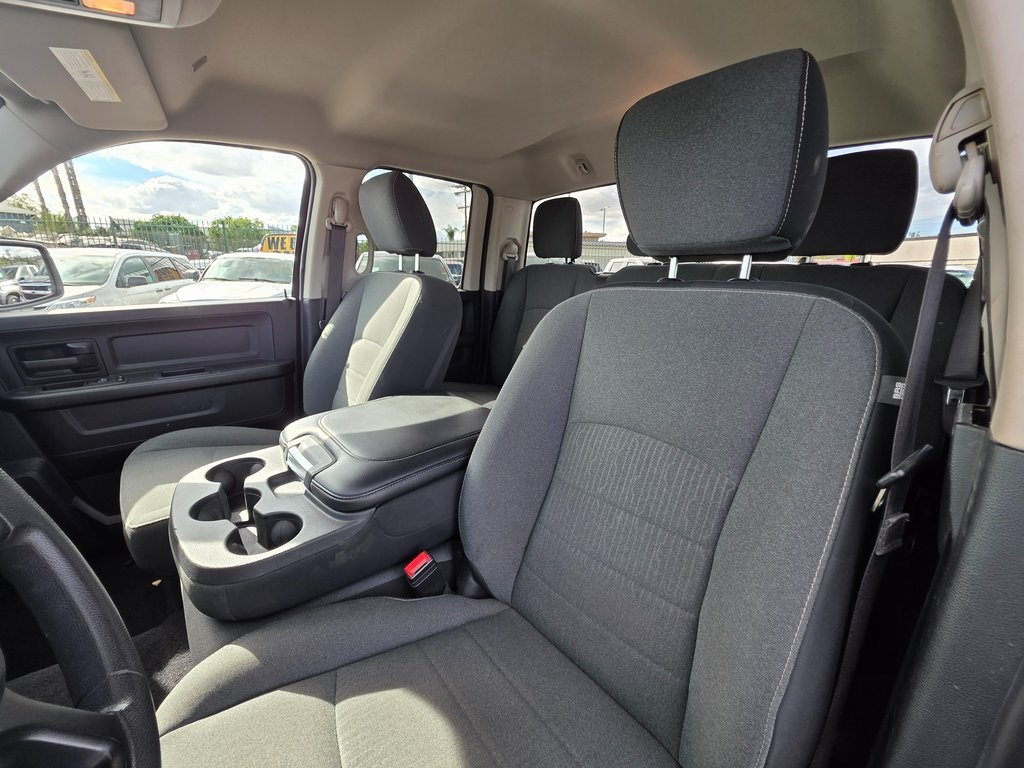 2021 Ram 1500 Classic Tradesman photo 4