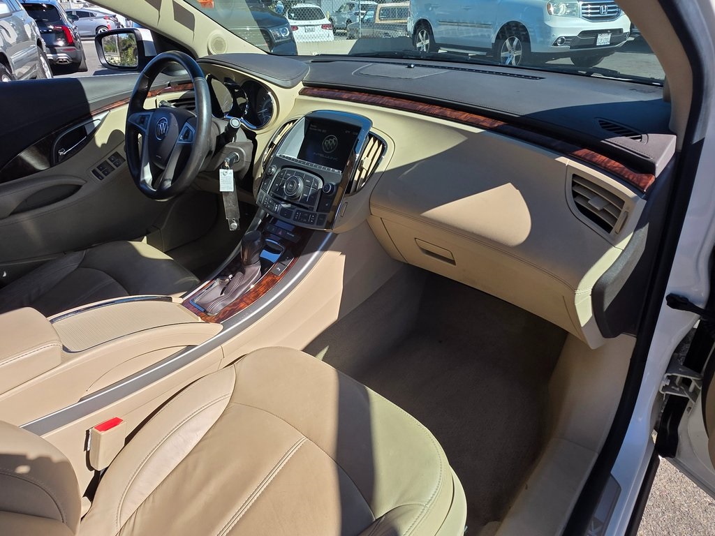 2013 Buick LaCrosse Leather photo 4