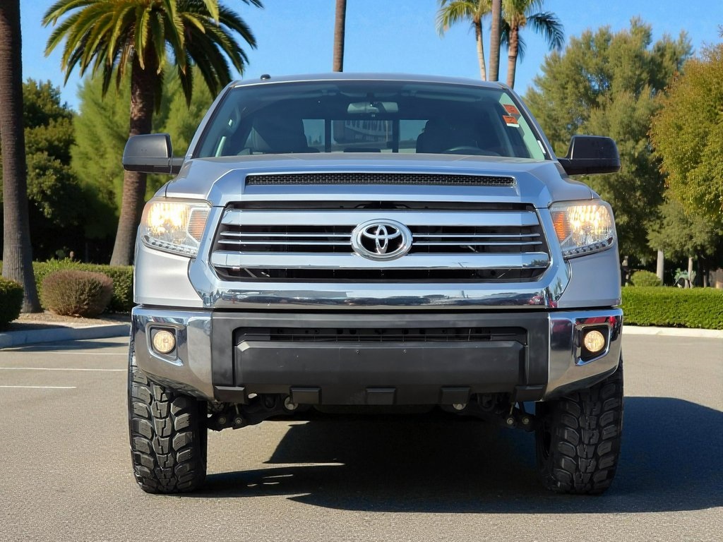 2016 Toyota Tundra SR5 photo 2