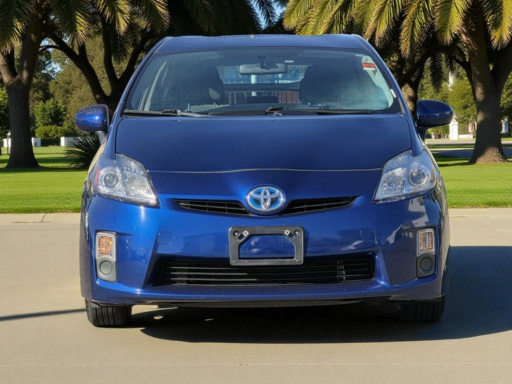 2010 Toyota Prius Three photo 3