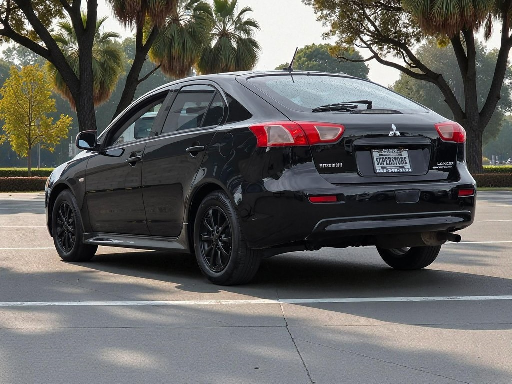 2014 Mitsubishi Lancer Sportback ES photo 4