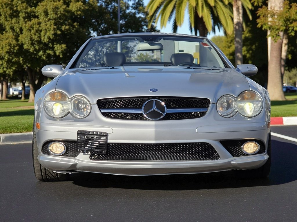 2007 Mercedes Benz SL 550 photo 2
