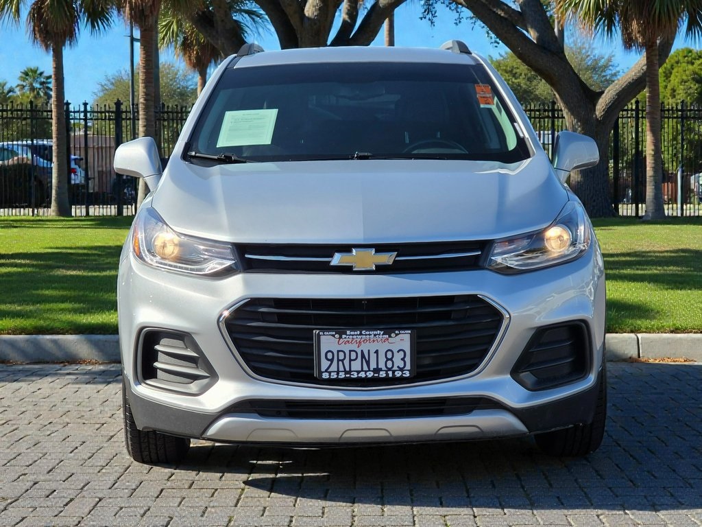 2018 Chevrolet Trax LT photo 2