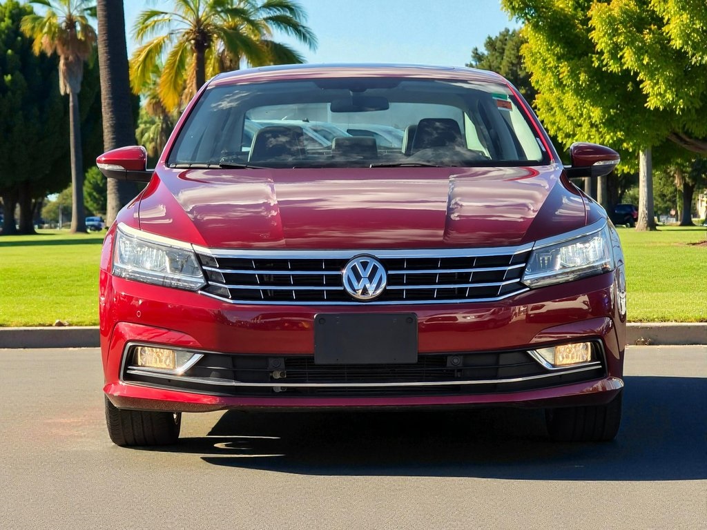 2017 Volkswagen Passat SE photo 2