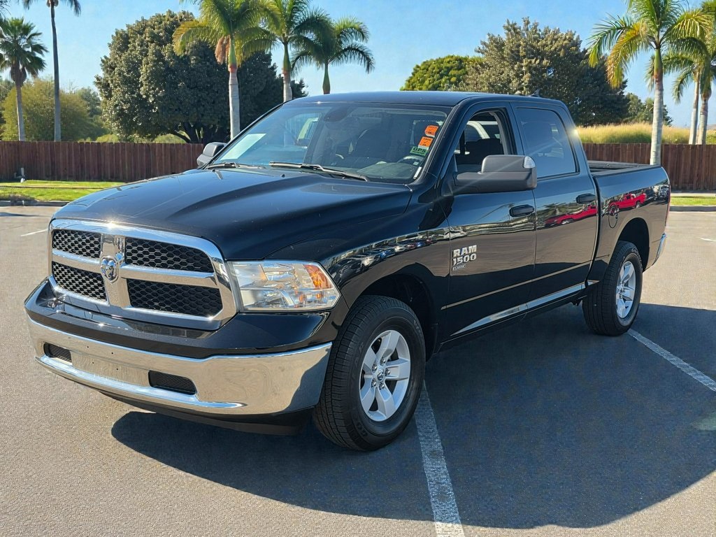 2023 Ram 1500 Classic SLT photo 3