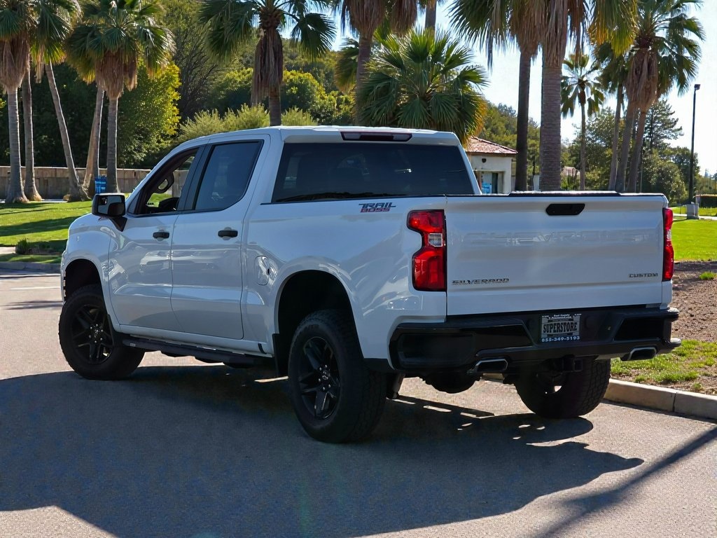 2019 Chevrolet Silverado 1500 Custom Trail Boss photo 2