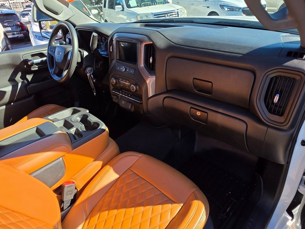 2019 Chevrolet Silverado 1500 Custom Trail Boss photo 3