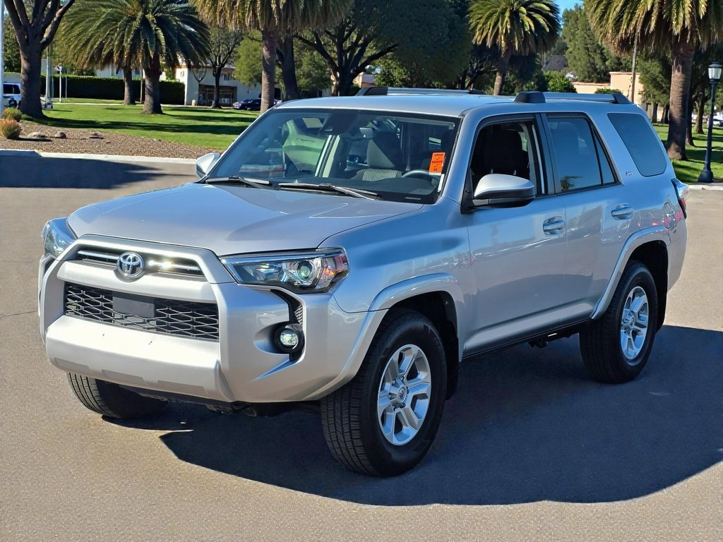 2021 Toyota 4Runner SR5 photo 3